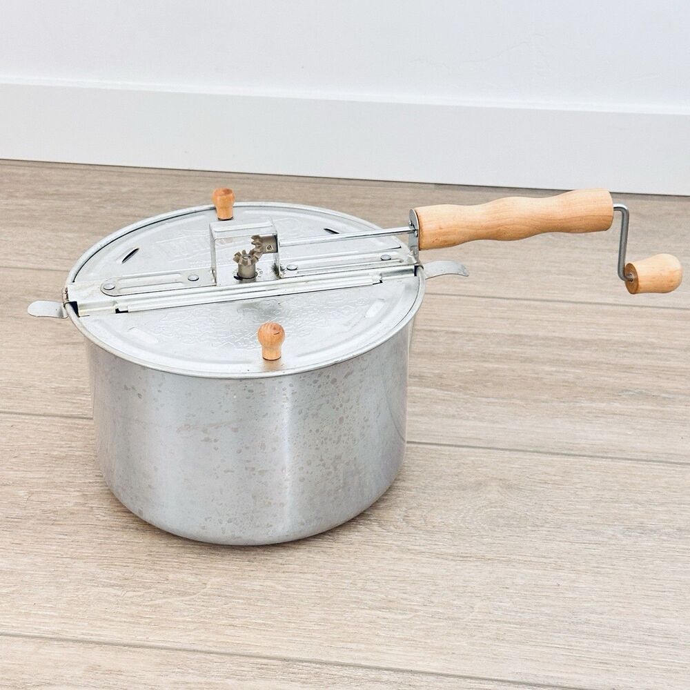 Vintage The Genuine Whirley-Pop Popcorn Maker Popper 6 Qt Hand Crank Stovetop